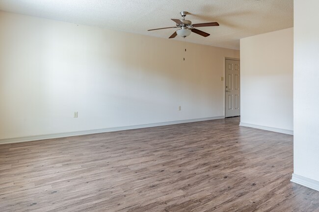 aoa-12.jpg - Ardendale Oaks Apartments