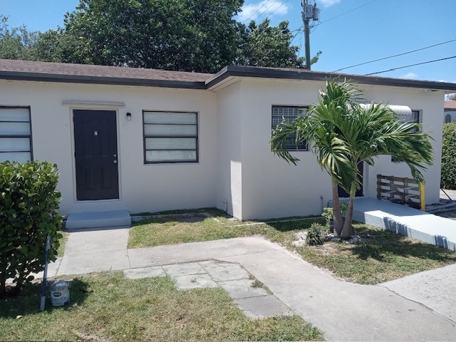 Building Photo - Hialeah Apartments East 7th Street