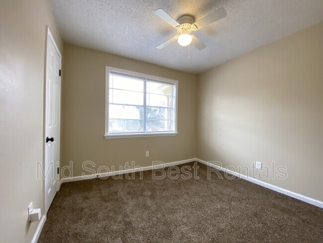 Foto del edificio - 3416 Margaretta Rd