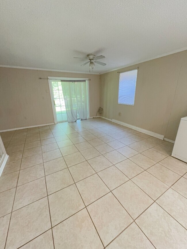 Building Photo - 205 Hammond Cir