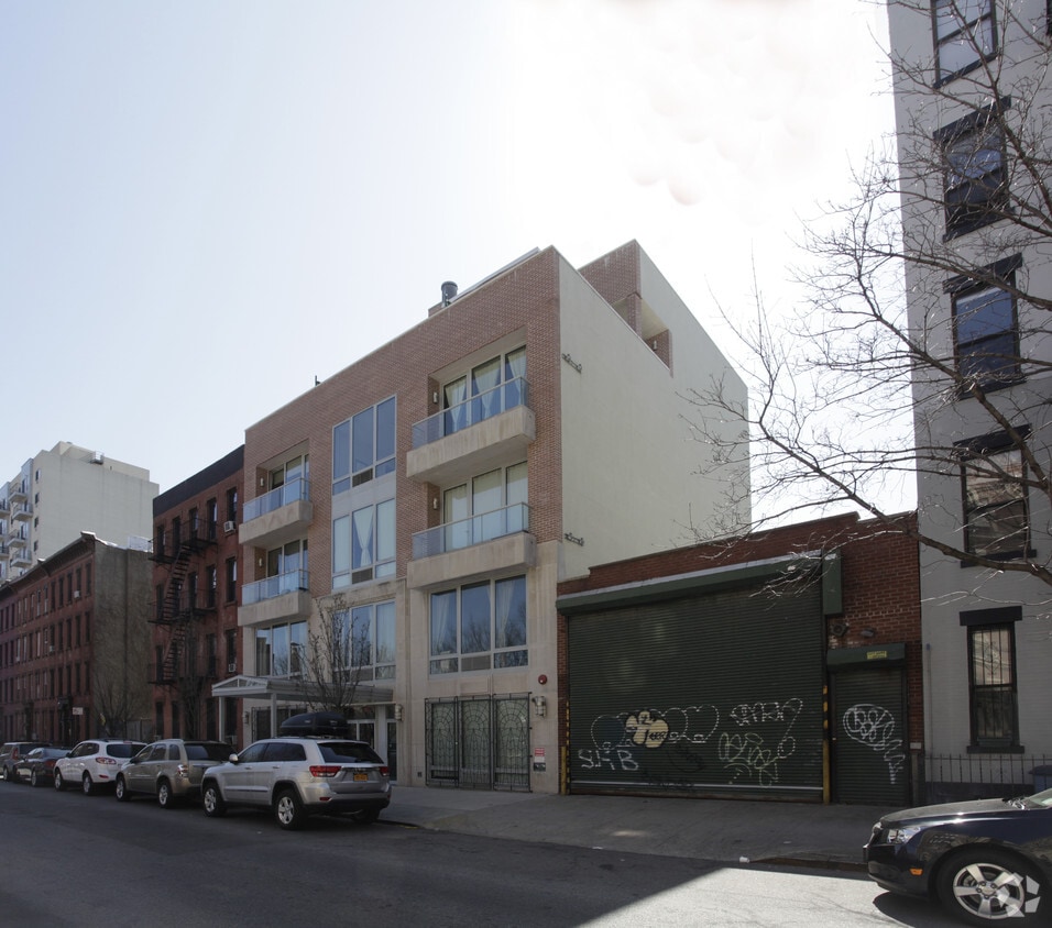 Baltic House Apartments in Brooklyn, NY