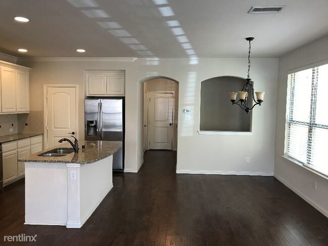 Building Photo - 3 br, 2.5 bath Townhome - 631 Matthew Place
