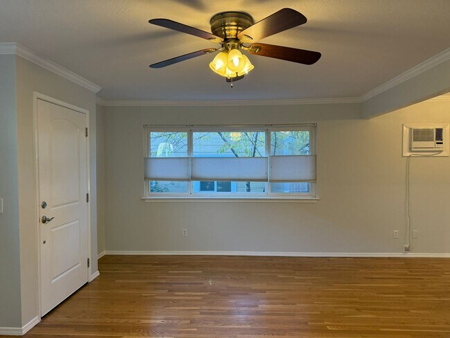 Foto del edificio - Beautiful, well maintained 2 BR/ 1 Bathroo...