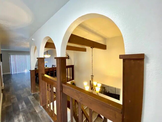 Foto del edificio - Step into your new residence, a charming c...