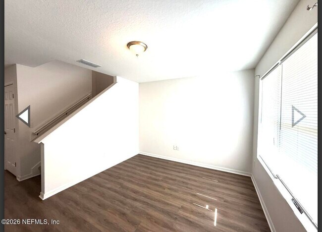 Foto del edificio - 3067 Harbison St