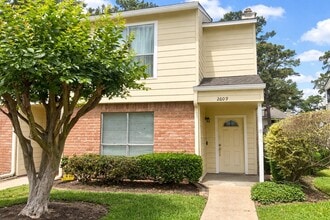 Building Photo - 14555 Wunderlich Dr