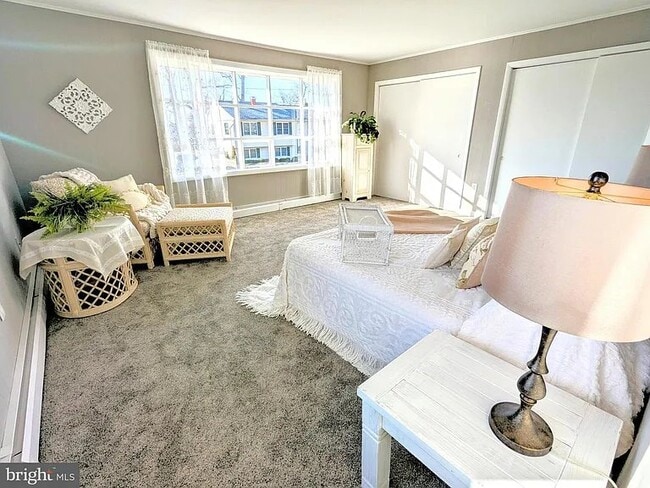 Foto del edificio - 1165 Green Holly Ct