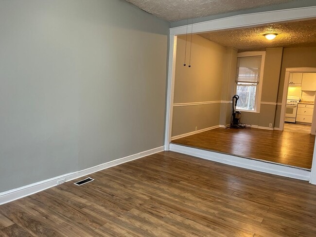 Building Photo - Beautiful 3 Bedroom Home in Lancaster City!