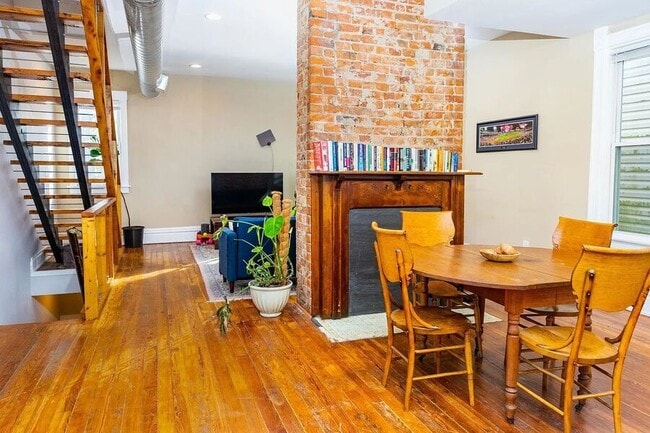 Foto del edificio - 3020 Hackberry St