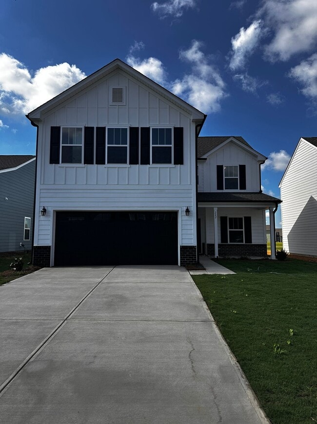 Building Photo - 242 Redondo Dr