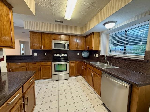 Building Photo - 1116 Glyndon Dr