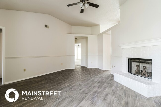 Foto del edificio - 7692 Lilly Ln