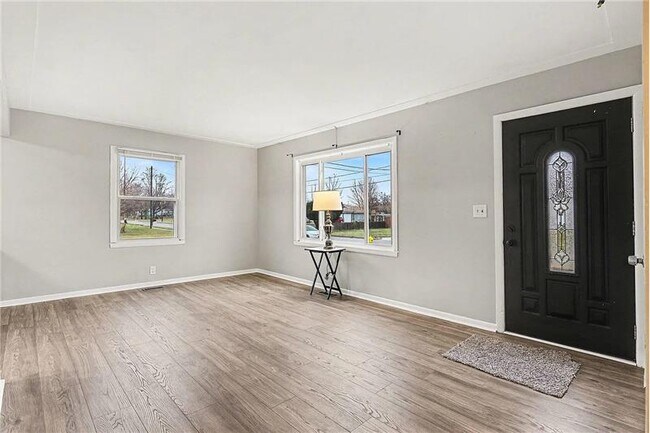 Foto del edificio - 5807 Averill Ave SW