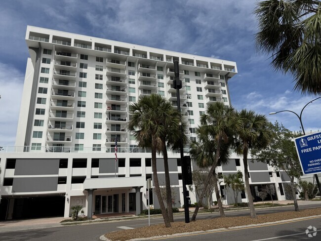 Building Photo - 101 S Gulfstream Ave