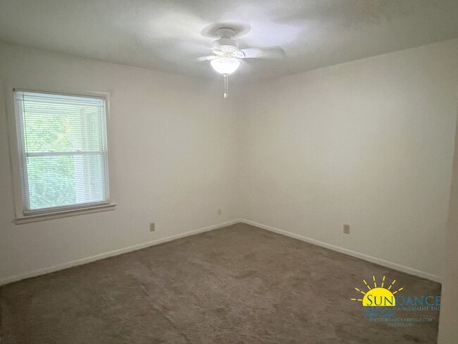 Building Photo - Beautiful 2-Bedroom Home in the Heart of Pensacola!