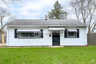Building Photo - 2313 Magnolia Pl