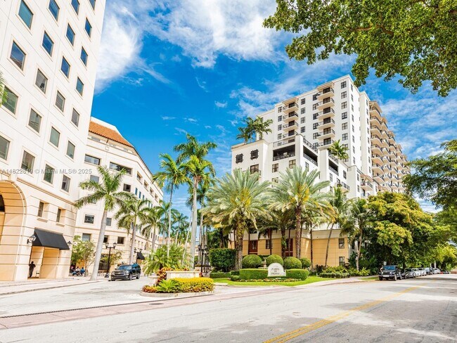 Foto del edificio - 888 Douglas Rd