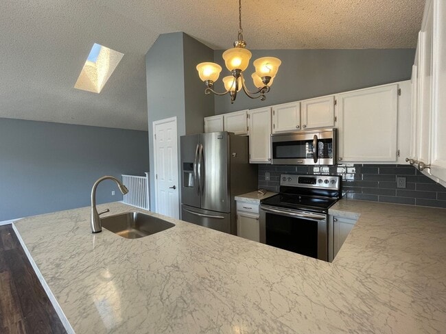 Building Photo - Amazing Broomfield Home!
