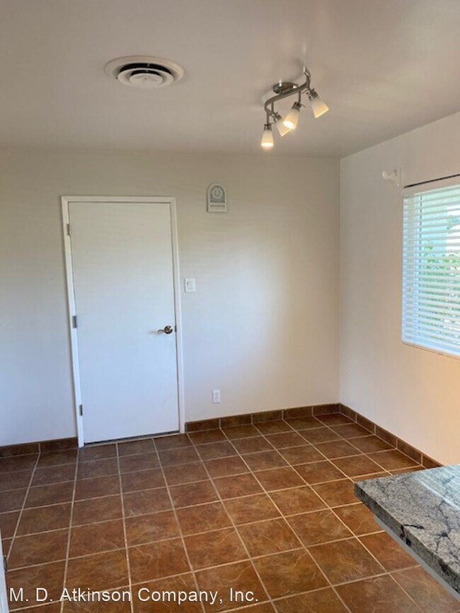 Building Photo - 3 br, 2.5 bath House - 6201 Carter Avenue