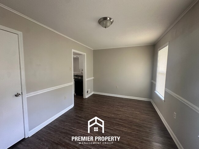 Foto del edificio - Beautiful 3BR/2BA Bartlett Cove | 1,668 Sq Ft, Brick Fireplace & Dual Dining Areas