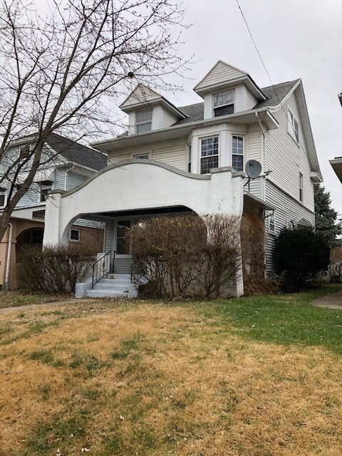 Primary Photo - 112 Illinois Ave
