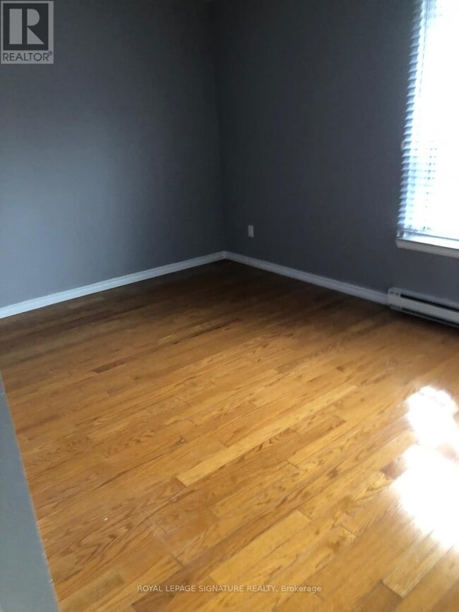 Photo du bâtiment - 608 Gerrard St E