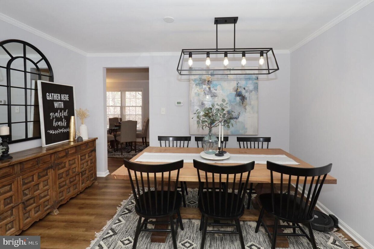 Foto principal - 7480 Adams Park Ct
