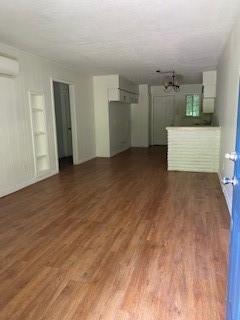Foto del edificio - 5122 Clover St