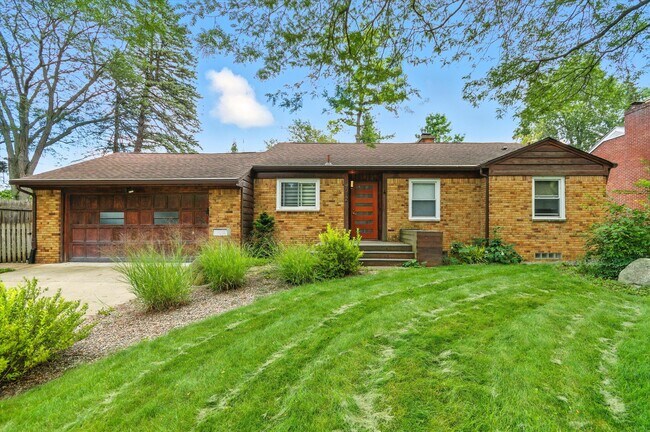 Foto del edificio - 712 Collegewood St