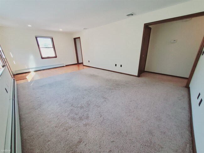 Building Photo - 2 br, 1 bath Condo - 1216 Hope St Unit 2