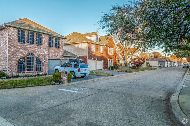 Alternate Building Photo - Villas at Parkway Village