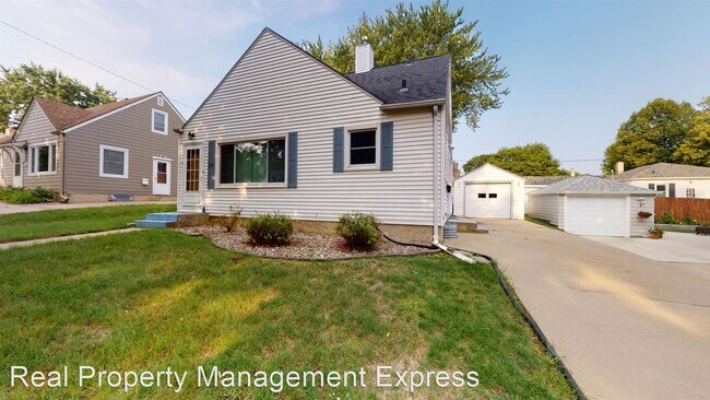 Building Photo - 3 br, 2 bath House - 1705 S Wayland Ave