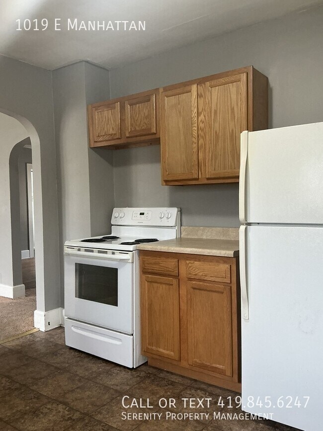 Building Photo - 1019 E Manhattan Blvd