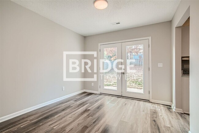 Foto del edificio - 3356 Prescott Pl NW