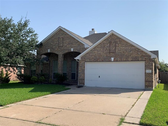 Building Photo - 4319 Dow Way