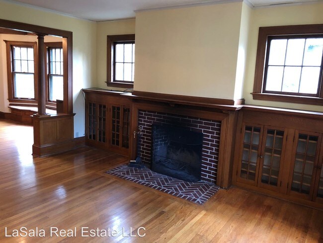 Foto del edificio - 2 br, 1 bath Apartment - 967 West Blvd