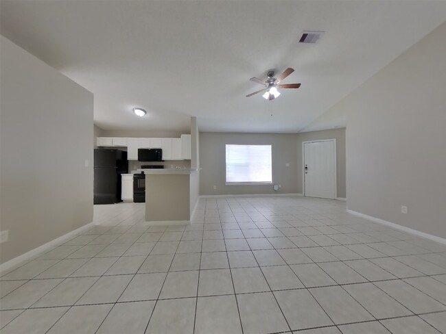 Building Photo - 3215 Kelling St