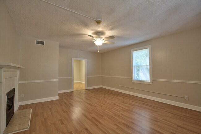 Building Photo - 2bd/2ba in MIDTOWN