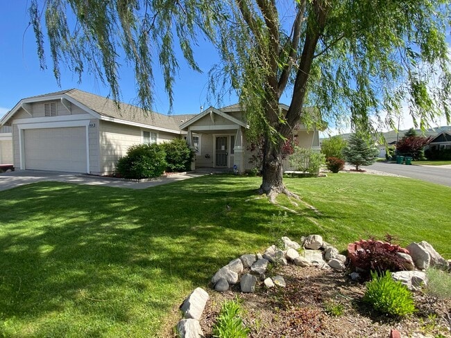 Building Photo - Sky Vista in Stead - Single Story Home with Fireplace and Mountain Views