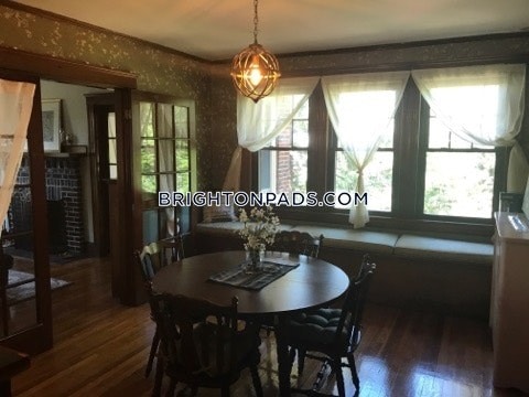 Building Photo - 55 Perthshire Rd