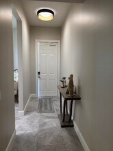 Building Photo - 33 Harbour Isle Dr W