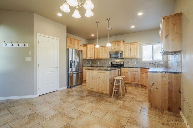 Foto del edificio - 382 Rosemary Way