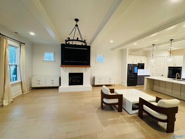 Building Photo - 329 Clift Home Pl Dr