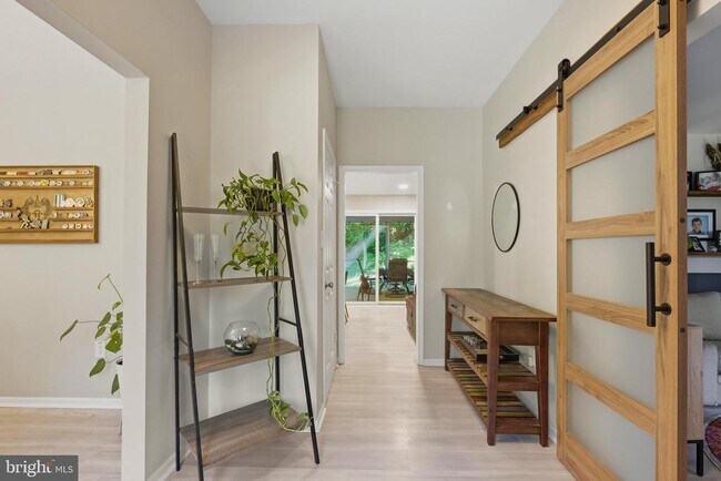 Foto del edificio - 2641 Dogwood Ln