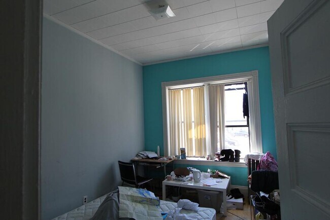 Foto del edificio - Great Deal; Easily Access BU and B Line or...