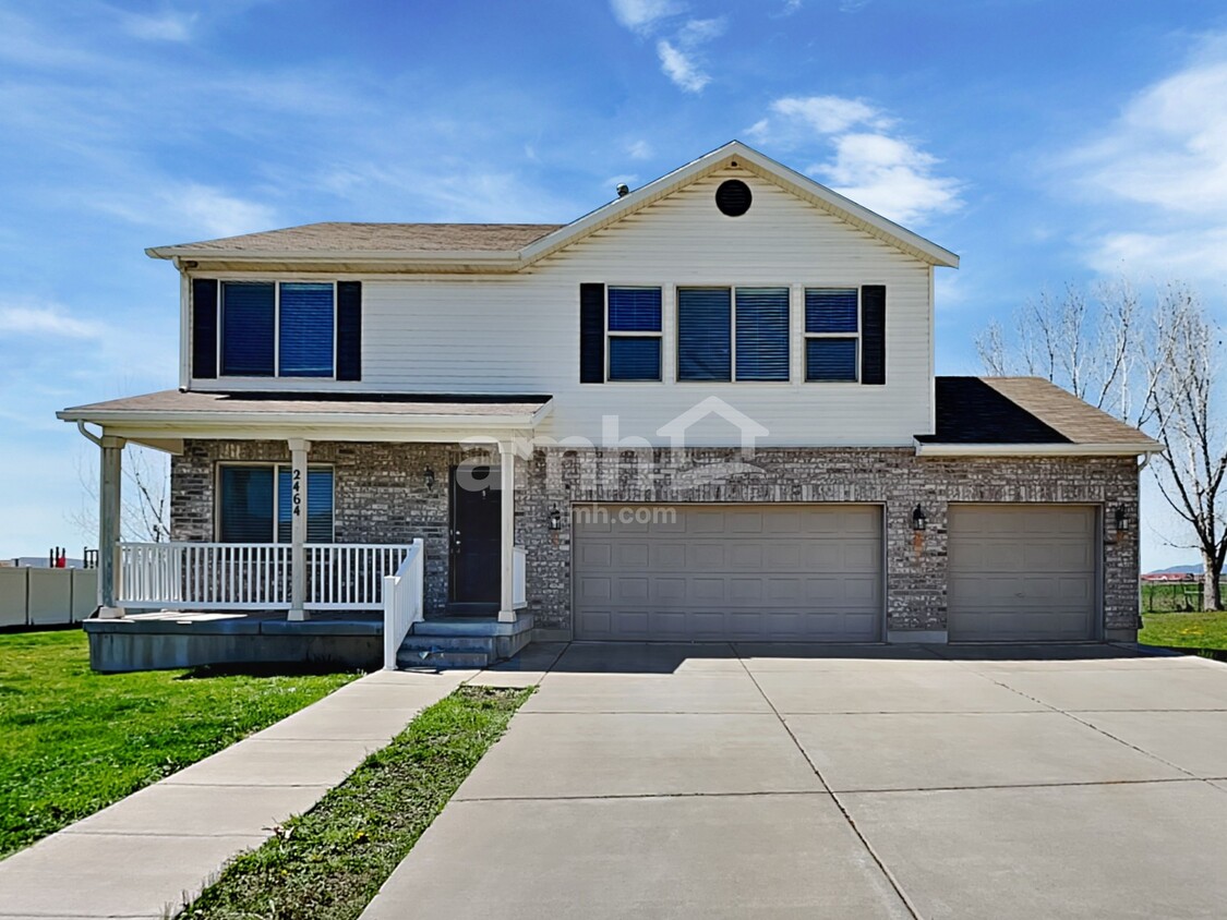 Primary Photo - 2464 S 3585 W