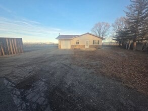 Building Photo - 6862 Femmer St