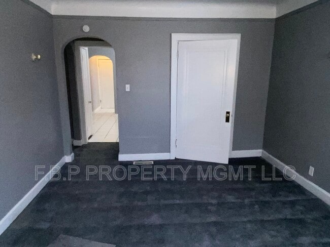 Building Photo - 5049 Coplin St