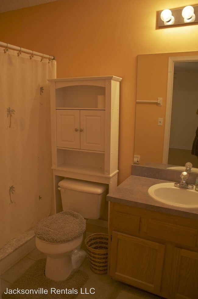 Building Photo - 3 br, 2 bath House - 11472 Mandarin Glen Cr E