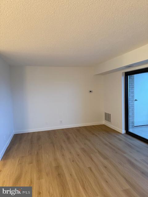 Foto del edificio - 203 Yoakum Pkwy